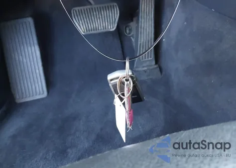 2018 Genesis G80 3.8 из США, поврежденный, VIN KMHGN4JEXJU277200